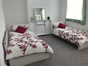 Nice Double Room in Stratford